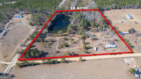 27 Ernest Carter RD Hazlehurst GA 31539