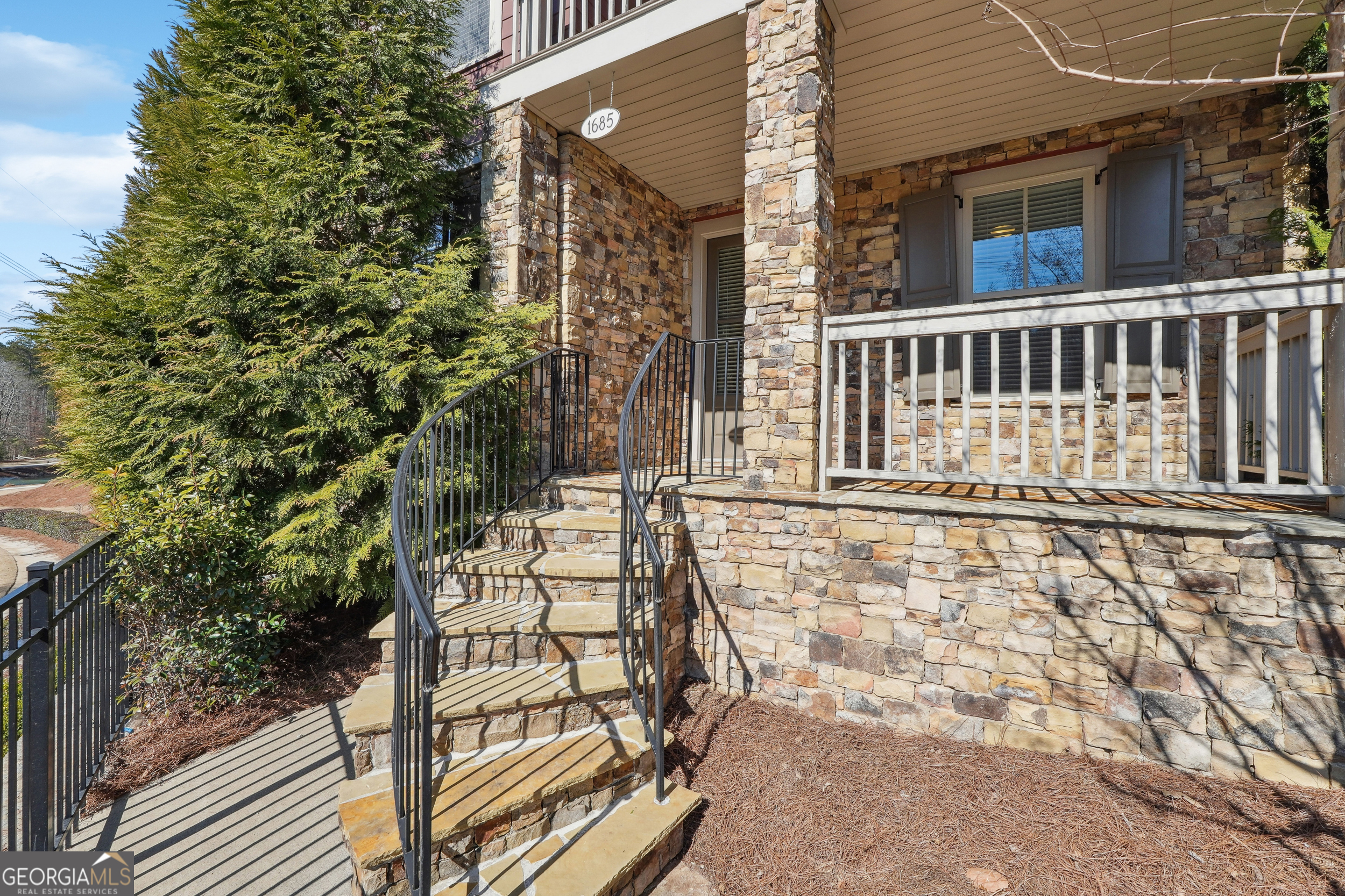 1685 Tabor DR