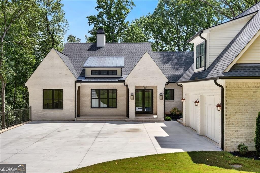 5005 Young Deer DR