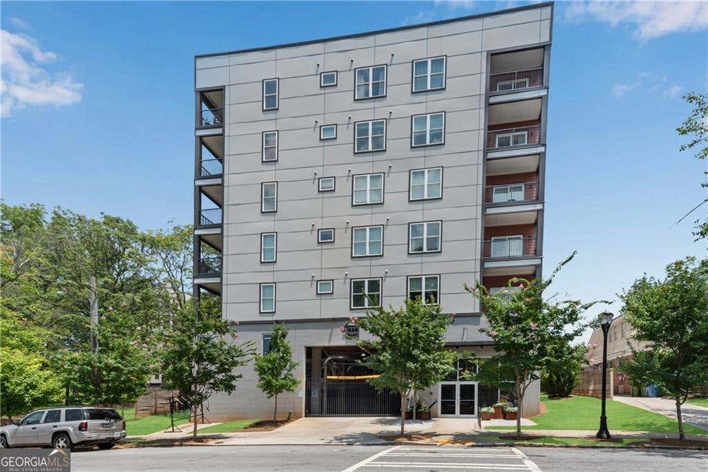 Photo of 525 Parkway Drive NE #208, Atlanta, GA 30308 (MLS # 10809205)