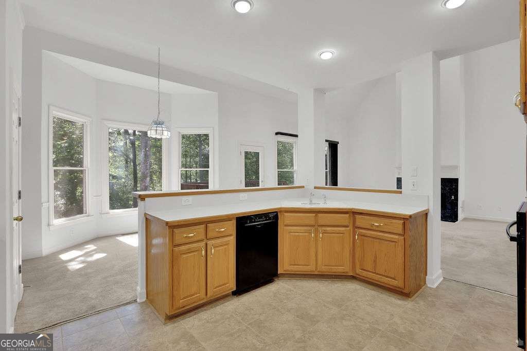 3760 Colonial TRL SW