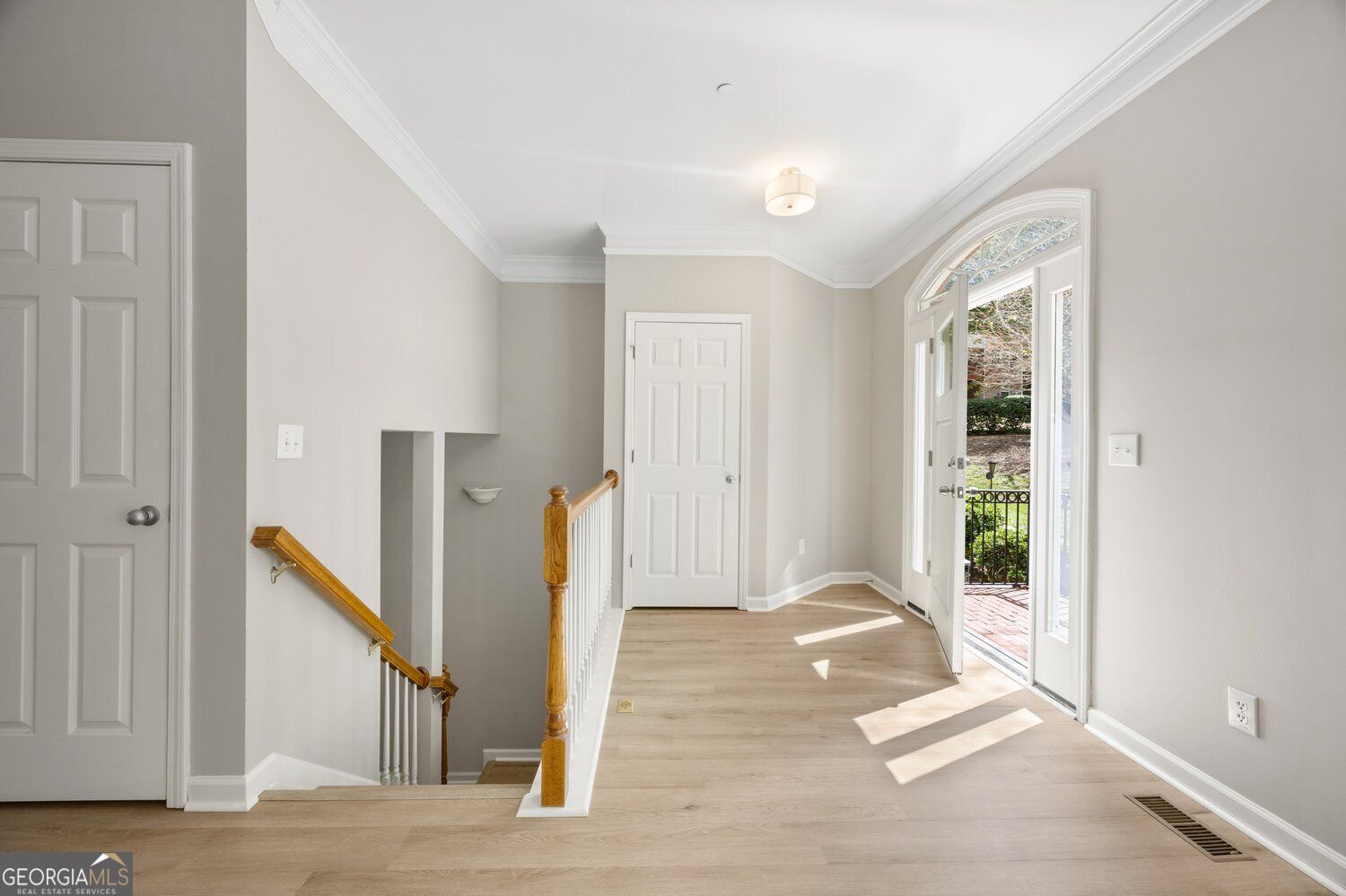 316 Holbrook RD