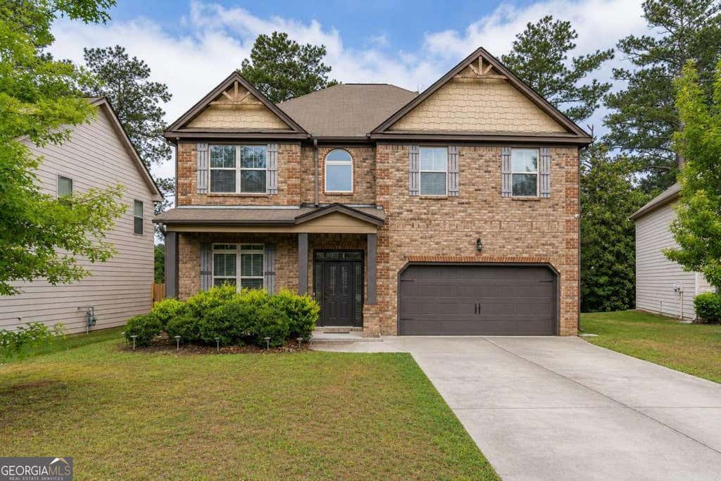 Photo of 29 Bay Crest Court, Loganville, GA 30052 (MLS # 10806323)