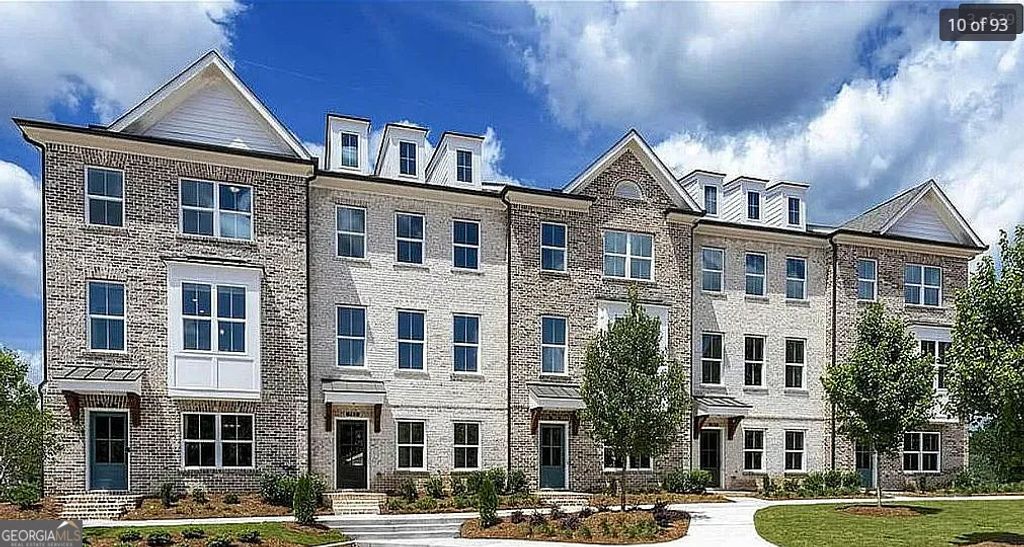 Photo of 4400 Sims Park Ovlk, Suwanee, GA 30024 (MLS # 10679009)