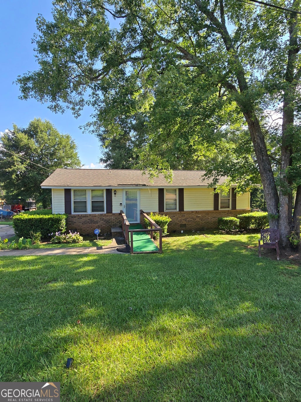 Photo of 934 Clairmont Avenue, Comer, GA 30629 (MLS # 10807265)