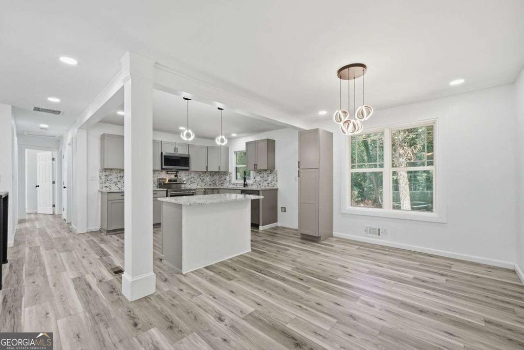 Photo of 3920 Wedgefield Circle, Decatur, GA 30035 (MLS # 10720608)