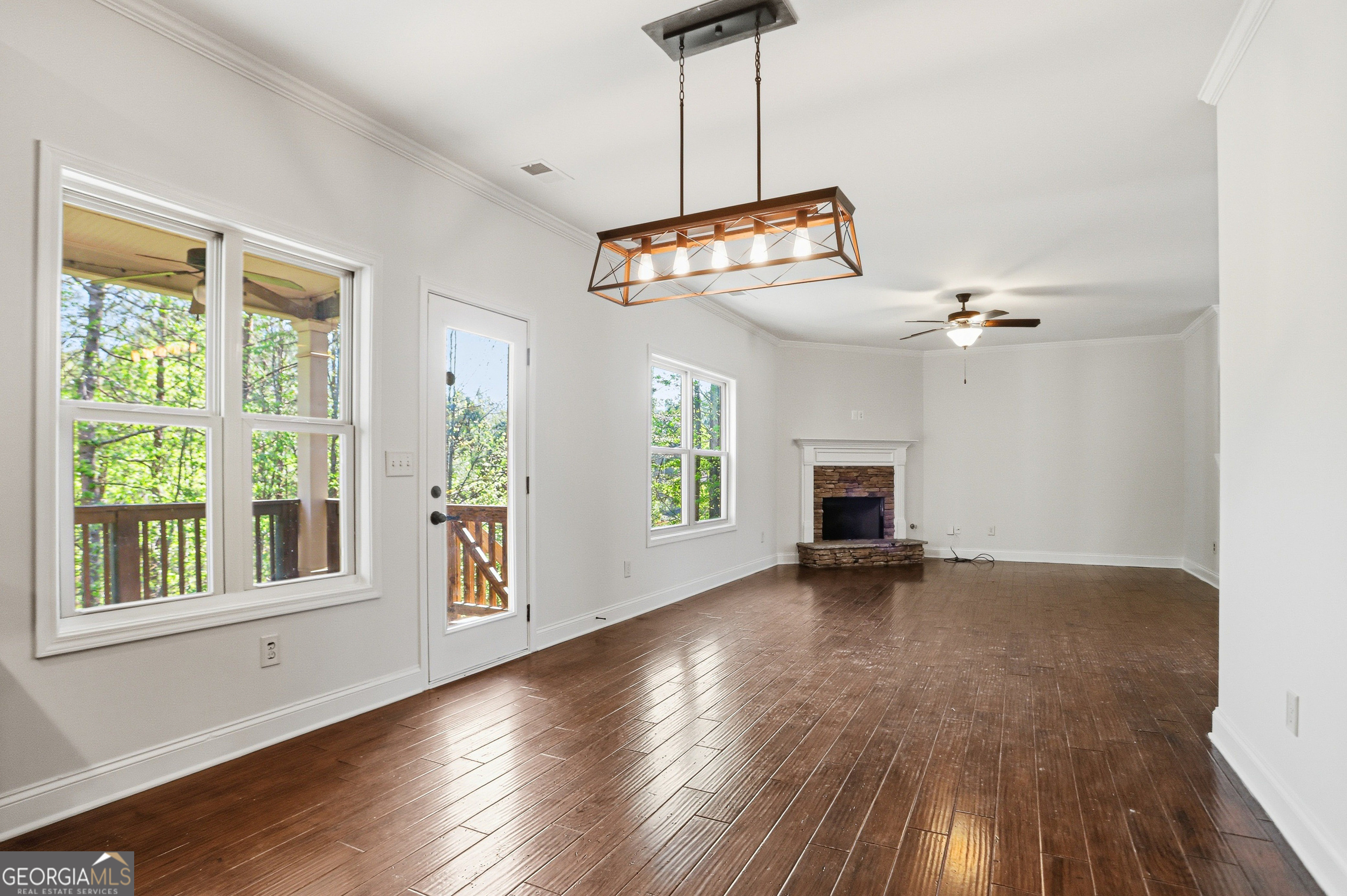 296 Riverwalk Manor DR