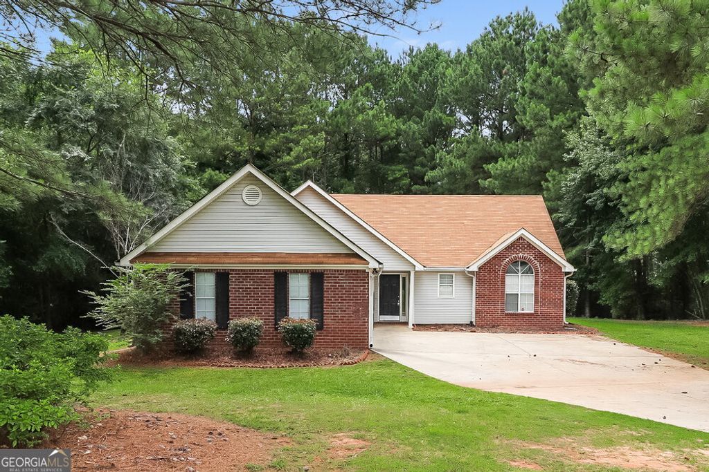 Photo of 47 Noah Drive, Newnan, GA 30265 (MLS # 10691553)