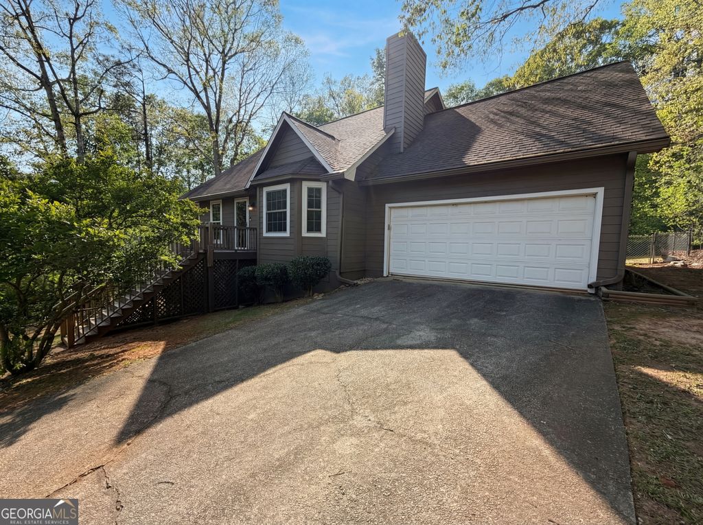 Photo of 4445 Dorsett Shoals Run, Douglasville, GA 30135 (MLS # 10728635)