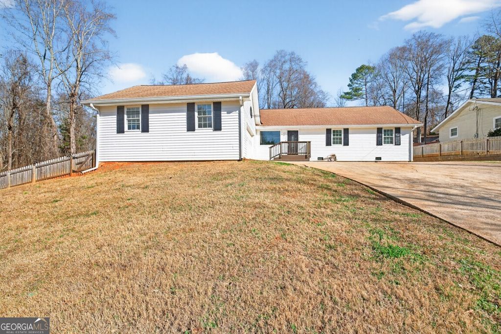 Photo of 5143 Ponderosa Farm Road, Gainesville, GA 30507 (MLS # 10664084)