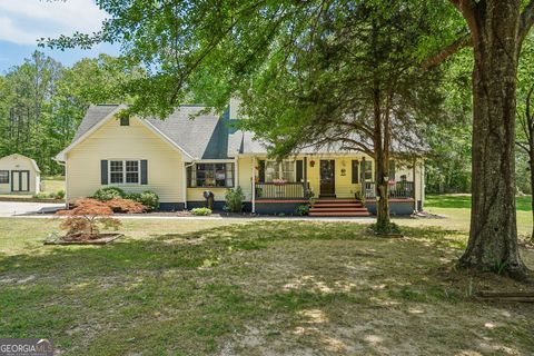 Photo of 34 Bowers Drive, Newnan, GA 30263 (MLS # 10741313)