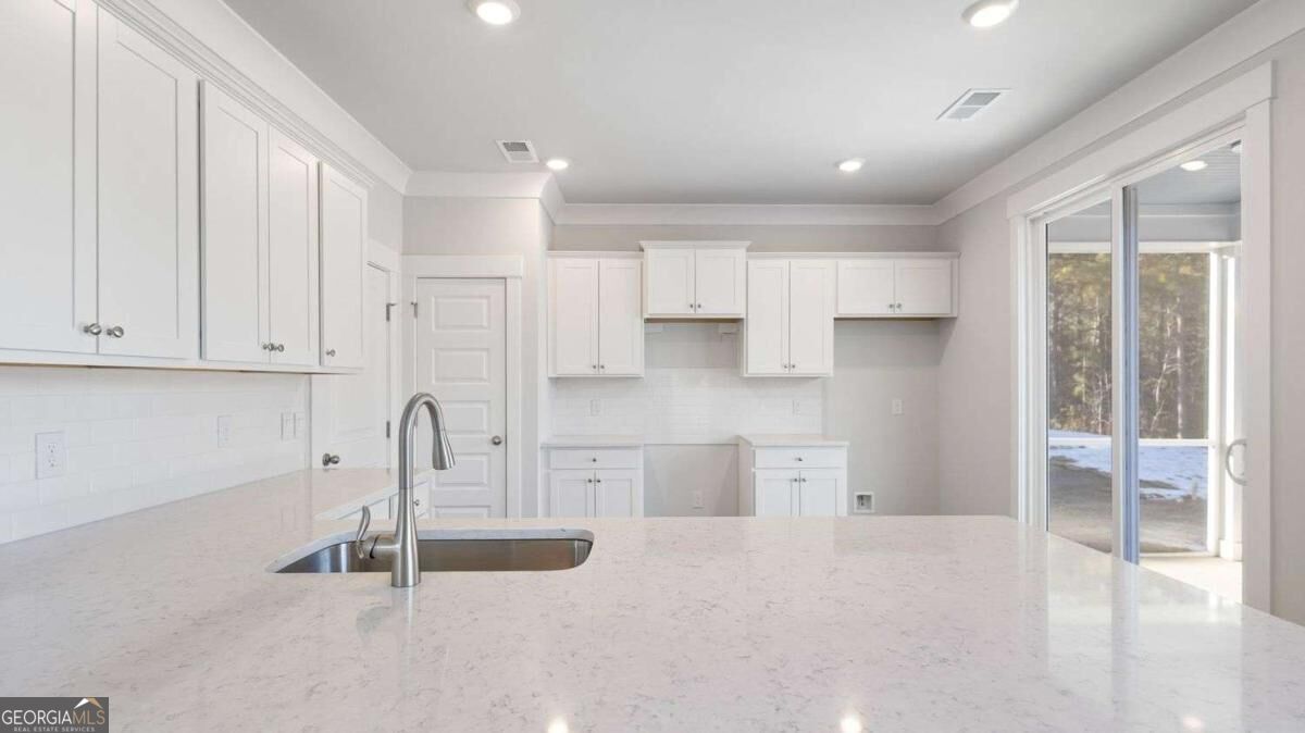 5449 Acre LN
