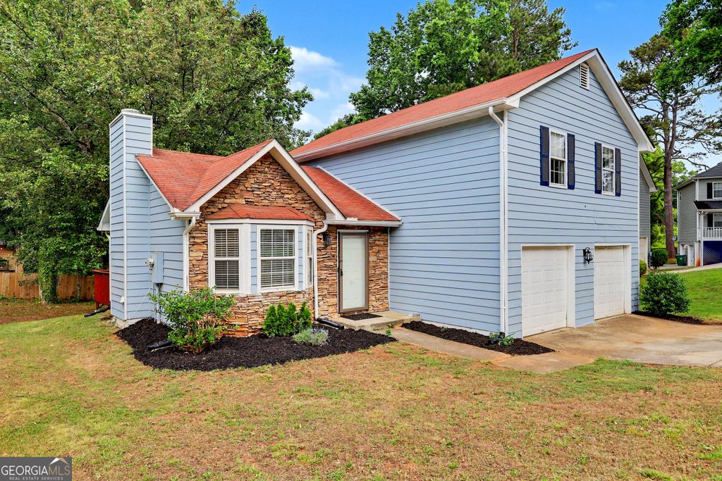 Photo of 407 Sheppard Xing Court, Stone Mountain, GA 30083 (MLS # 10770924)