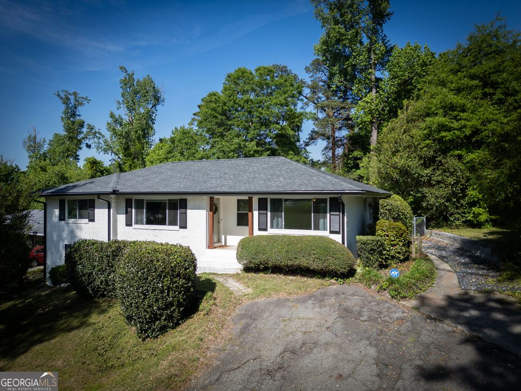 Photo of 545 Forest Hill Road, Macon, GA 31210 (MLS # 10731464)
