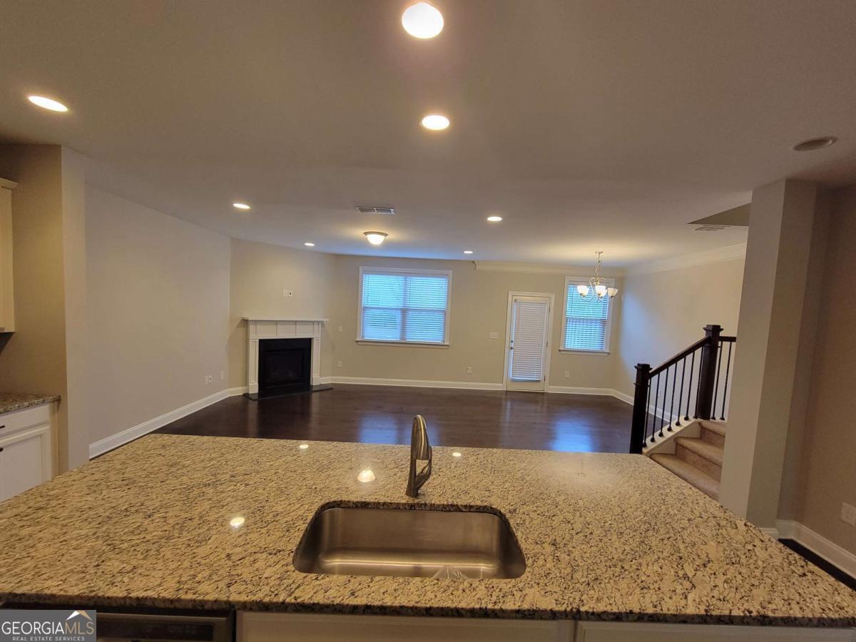 8265 Village PL