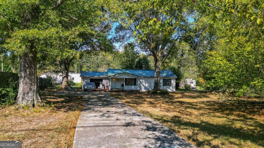 Photo of 2857 Mcdaniel Station Road SW, Adairsville, GA 30103 (MLS # 10641261)