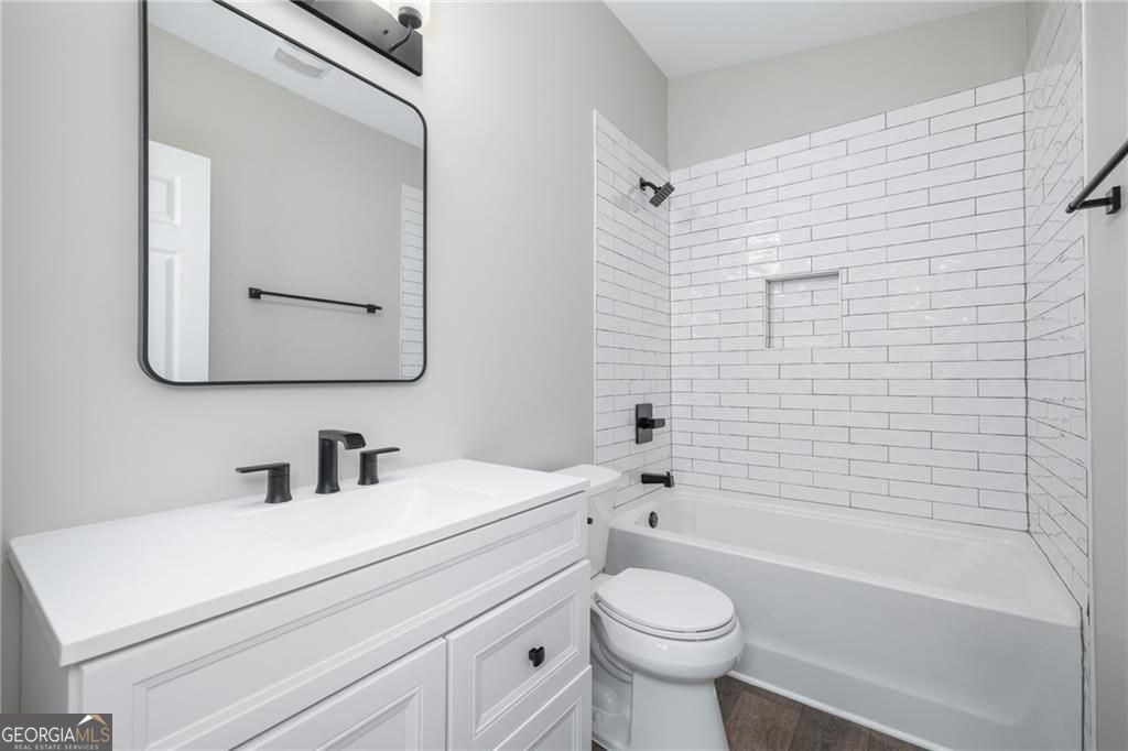 Atlanta, Georgia 30310, United States, 3 Bedrooms Bedrooms, ,2 BathroomsBathrooms,Residential,Active,144367