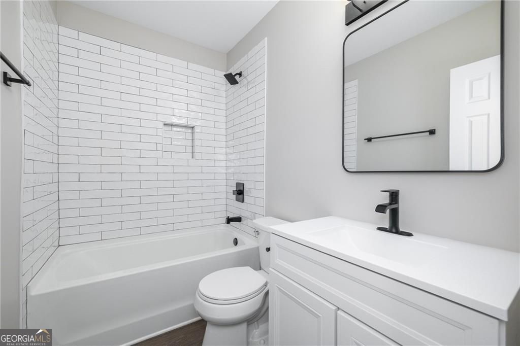 Atlanta, Georgia 30310, United States, 3 Bedrooms Bedrooms, ,2 BathroomsBathrooms,Residential,Active,144367