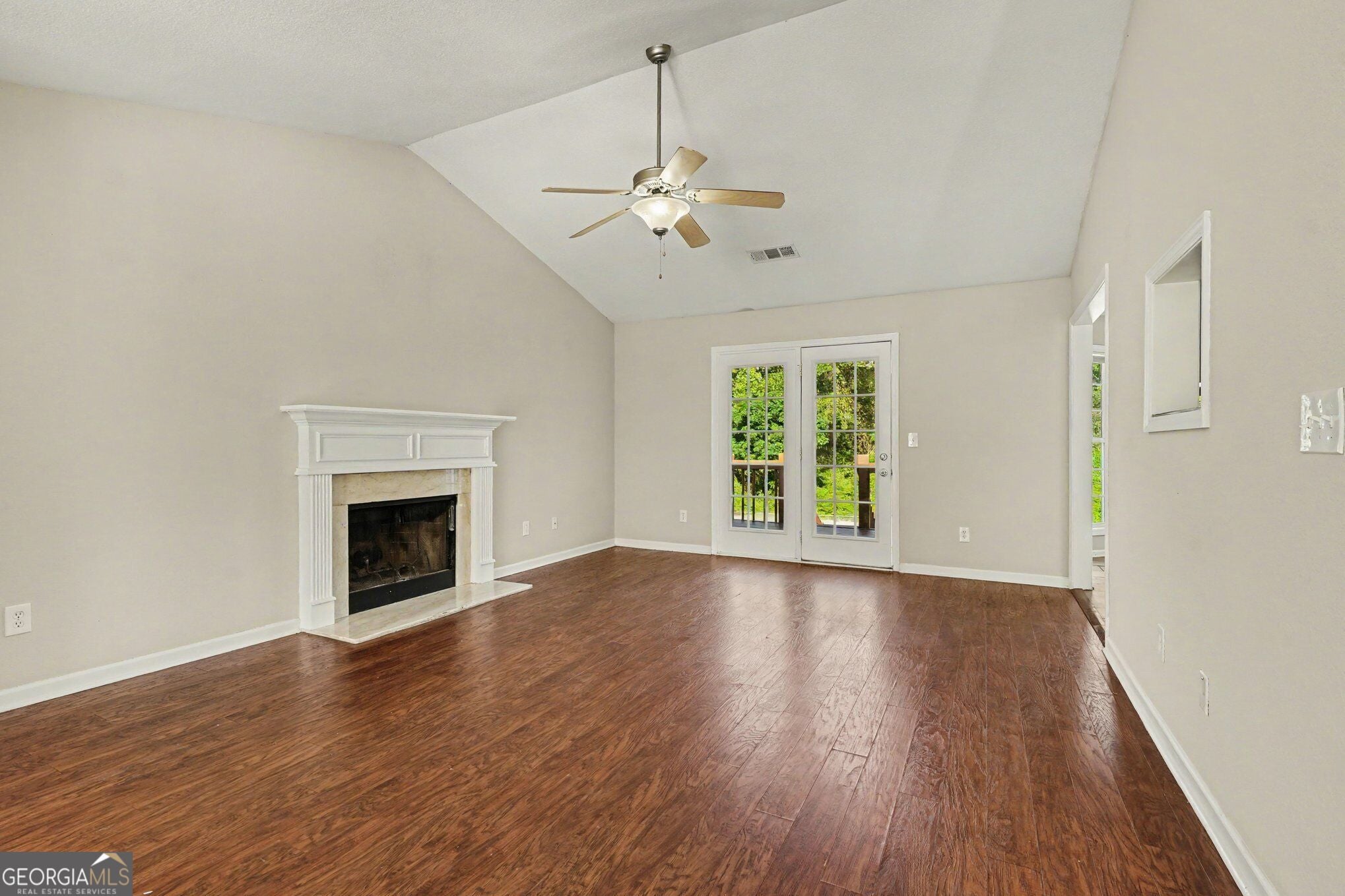 197 Ridgeland DR