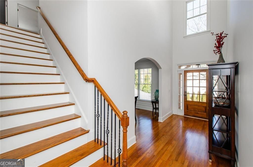 778 Crescent CIR