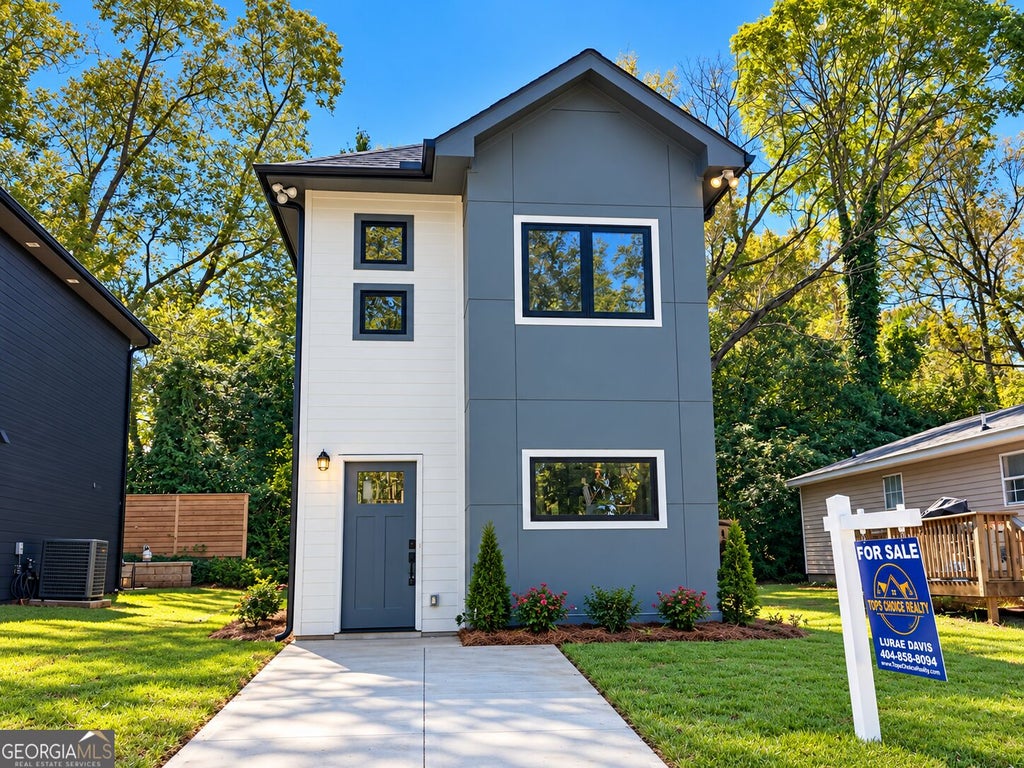 Photo of 314 E Quilly Street, Griffin, GA 30223 (MLS # 10878825)
