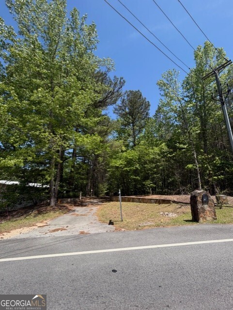 480 Rock House RD