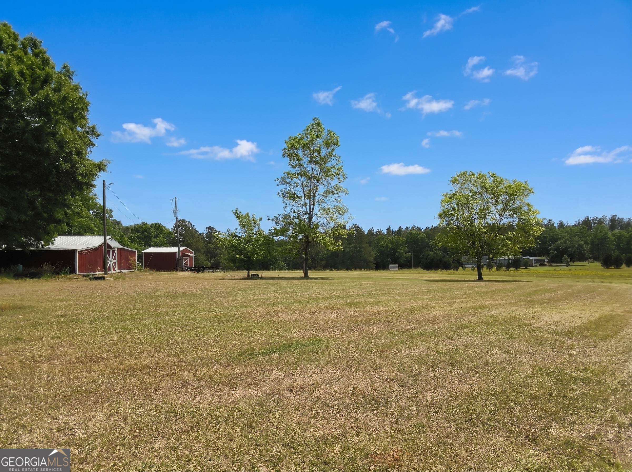 1352 Drake RD