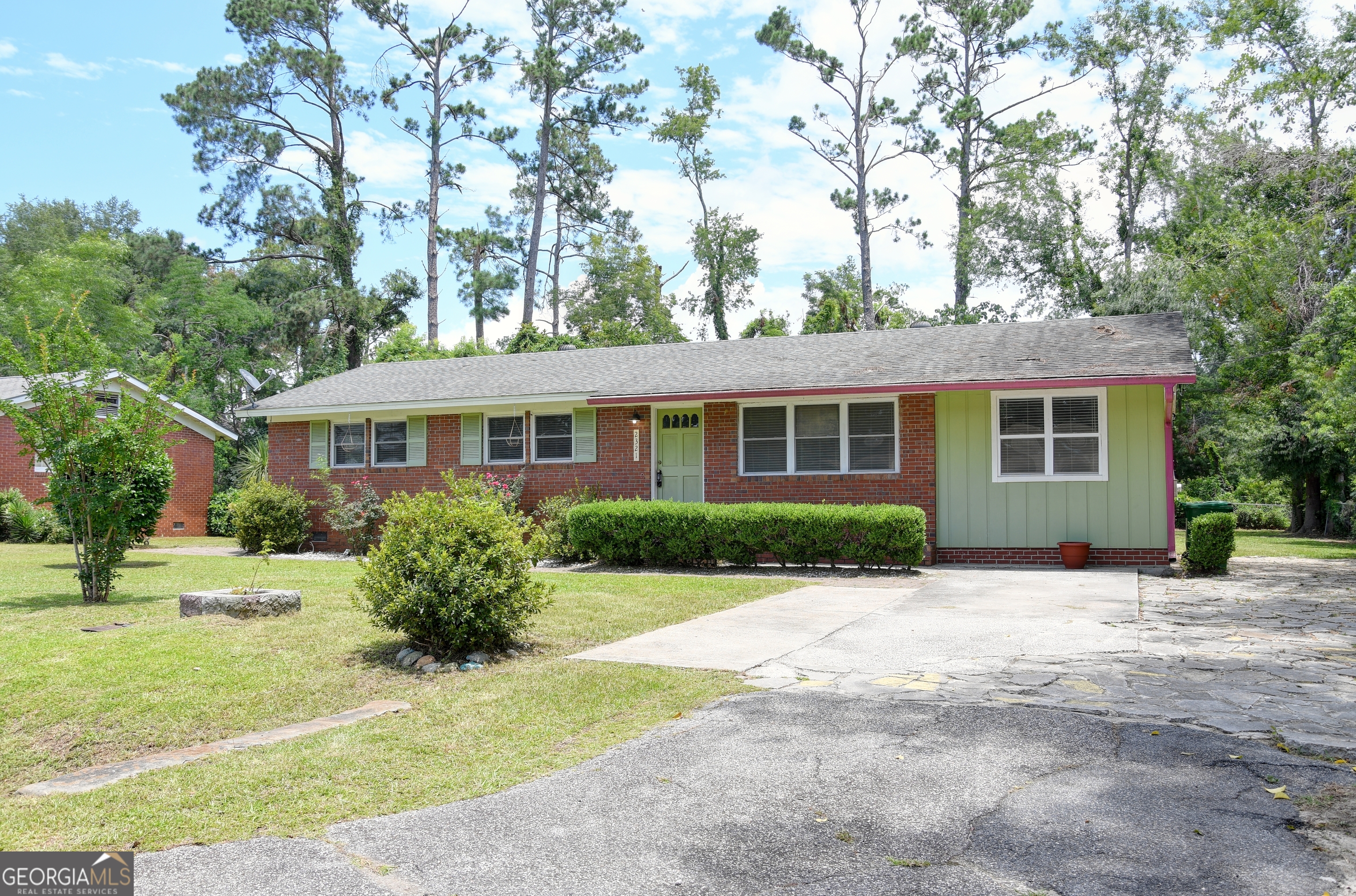 2321 Frederick PL