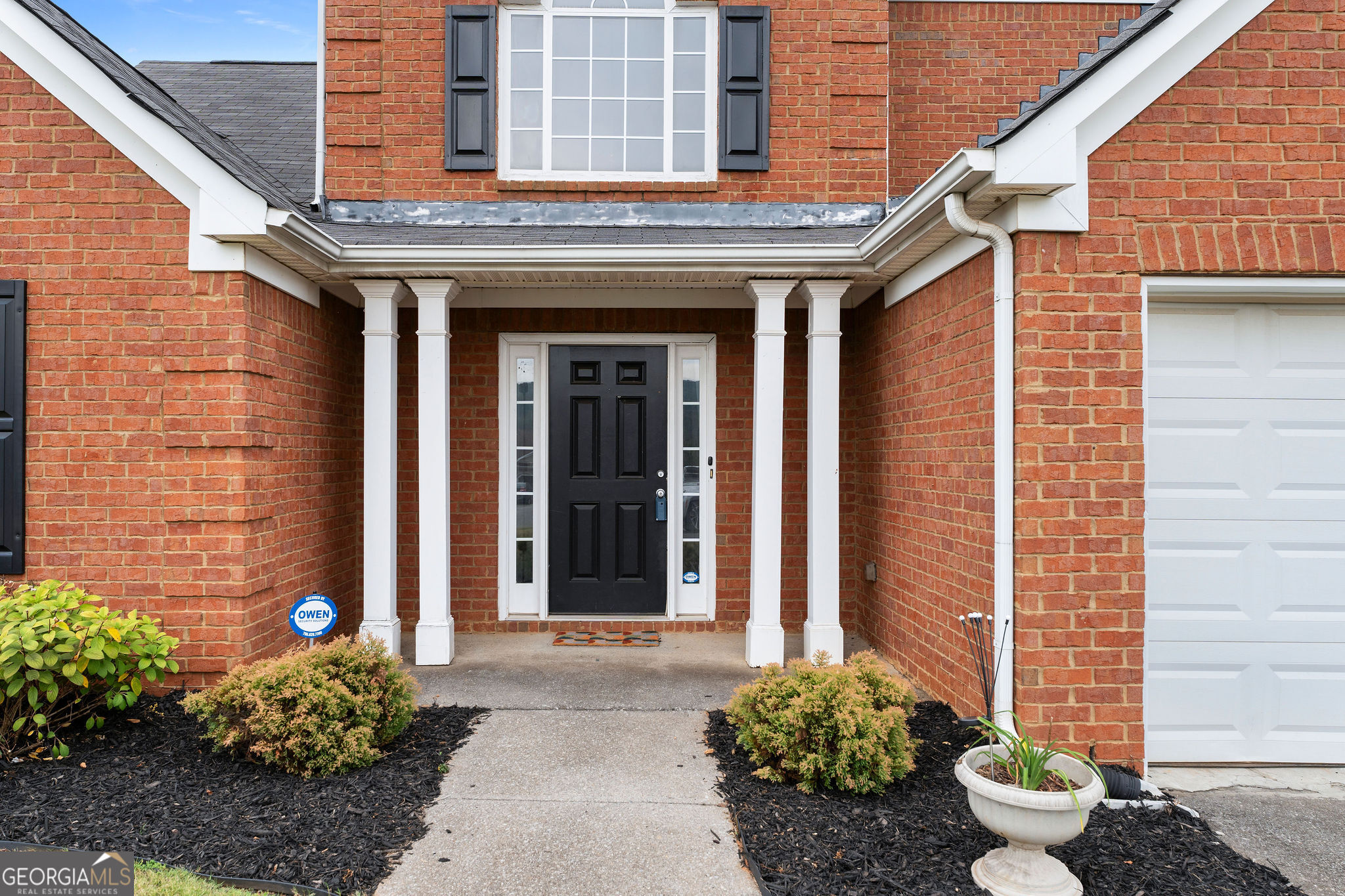 25 MALLET POINTE
