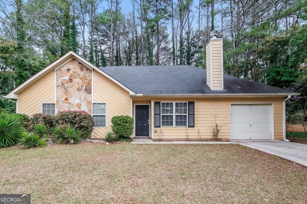 Photo of 4999 Galbraith Circle, Stone Mountain, GA 30088 (MLS # 10713834)