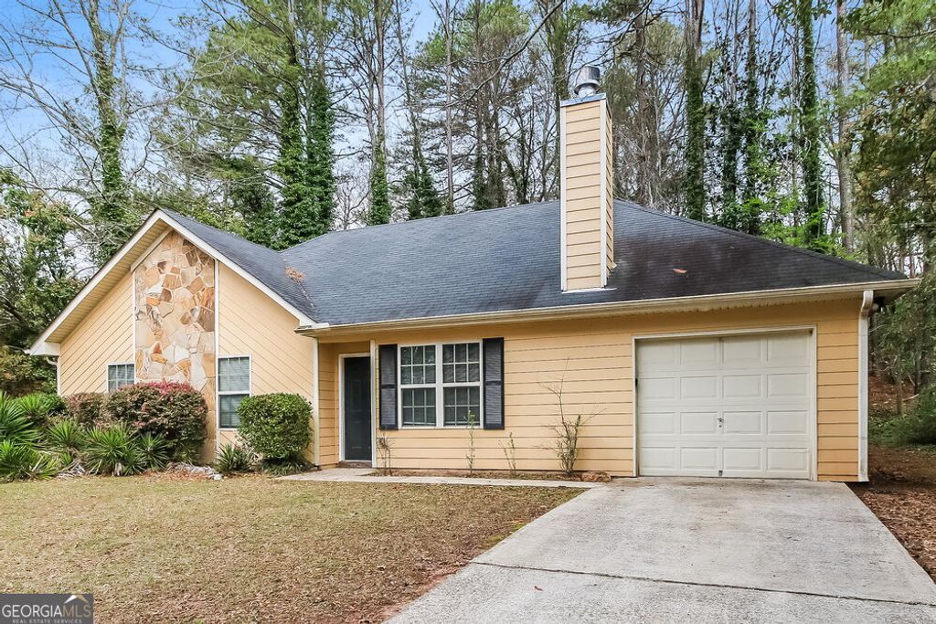 Photo of 4999 Galbraith Circle, Stone Mountain, GA 30088 (MLS # 10713834)