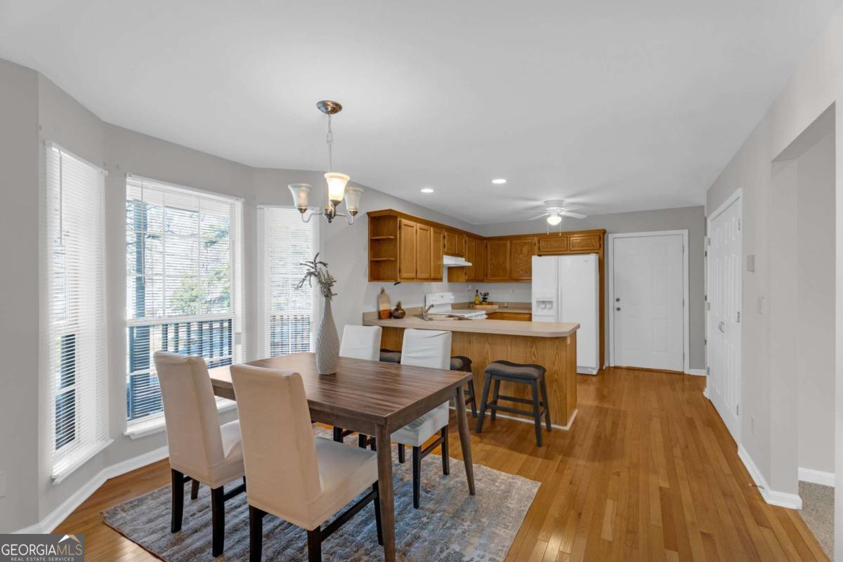 50 Riverside CT