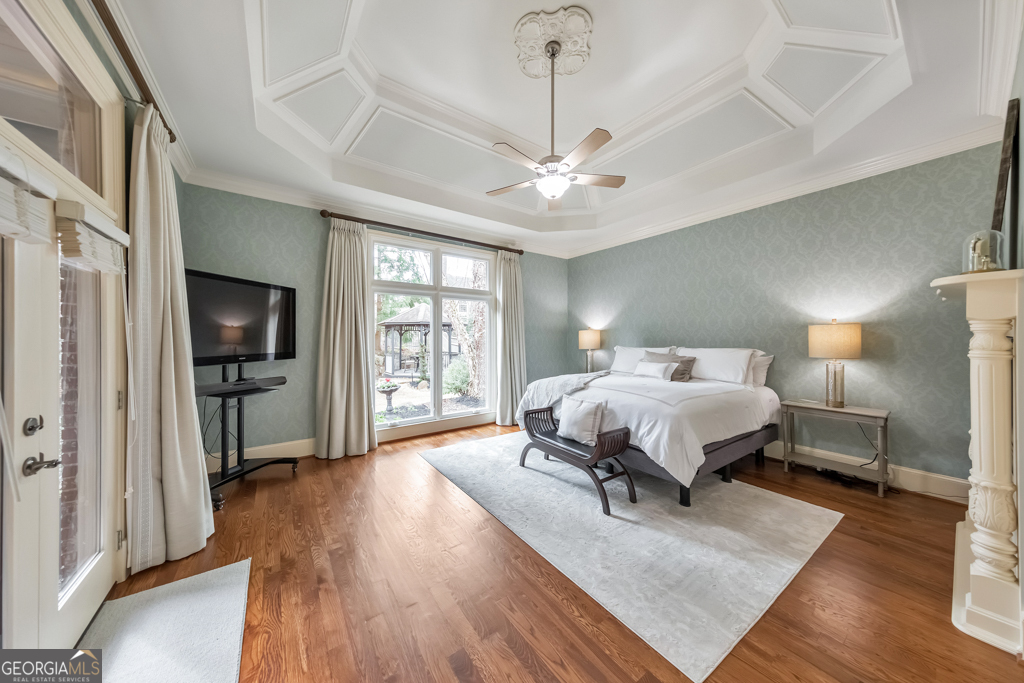 2160 Kensington Gates DR NW