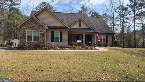 Photo of 152 Moody Farm Road, Newnan, GA 30263 (MLS # 10656007)