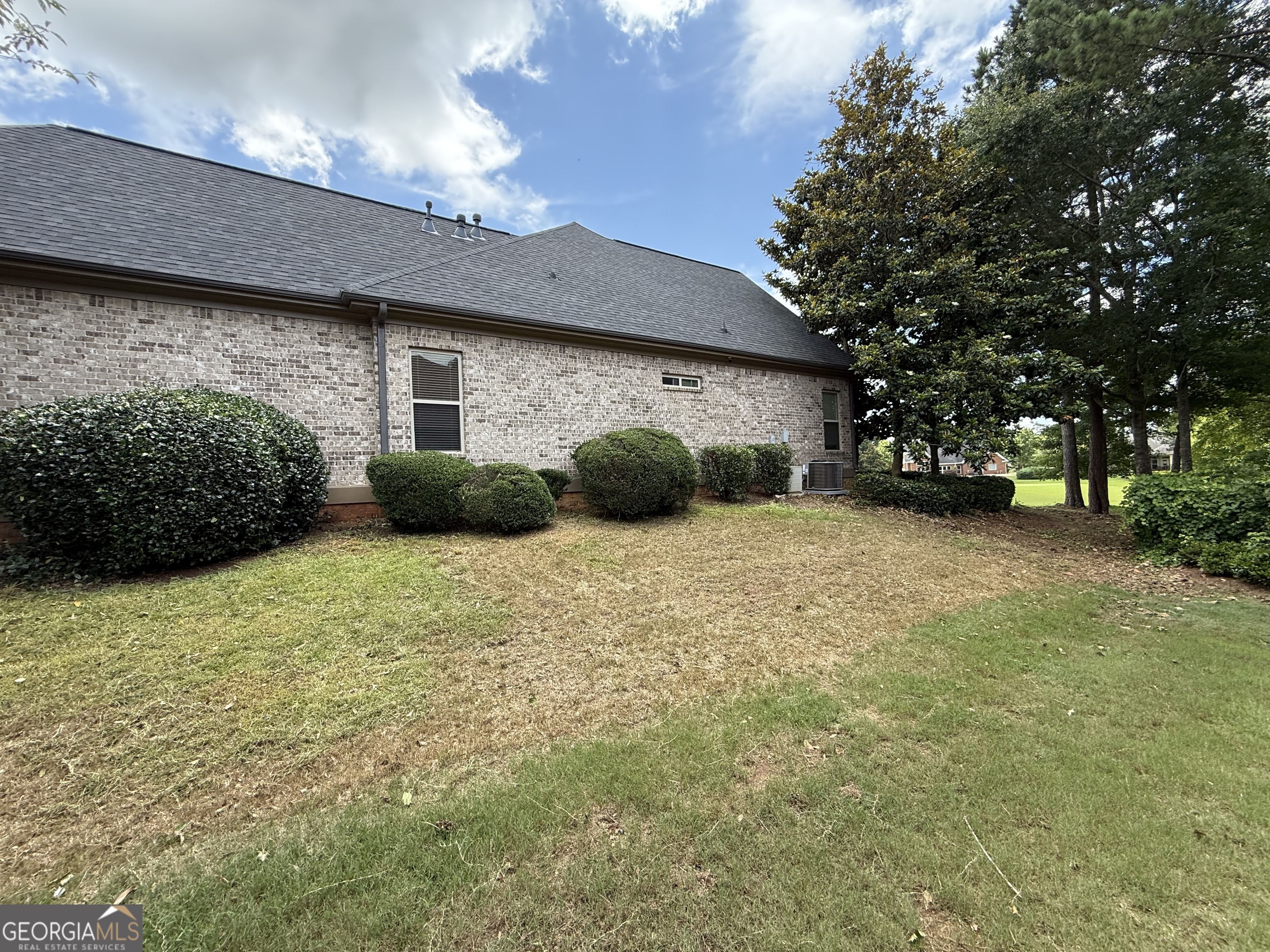 6409 Caledon CT