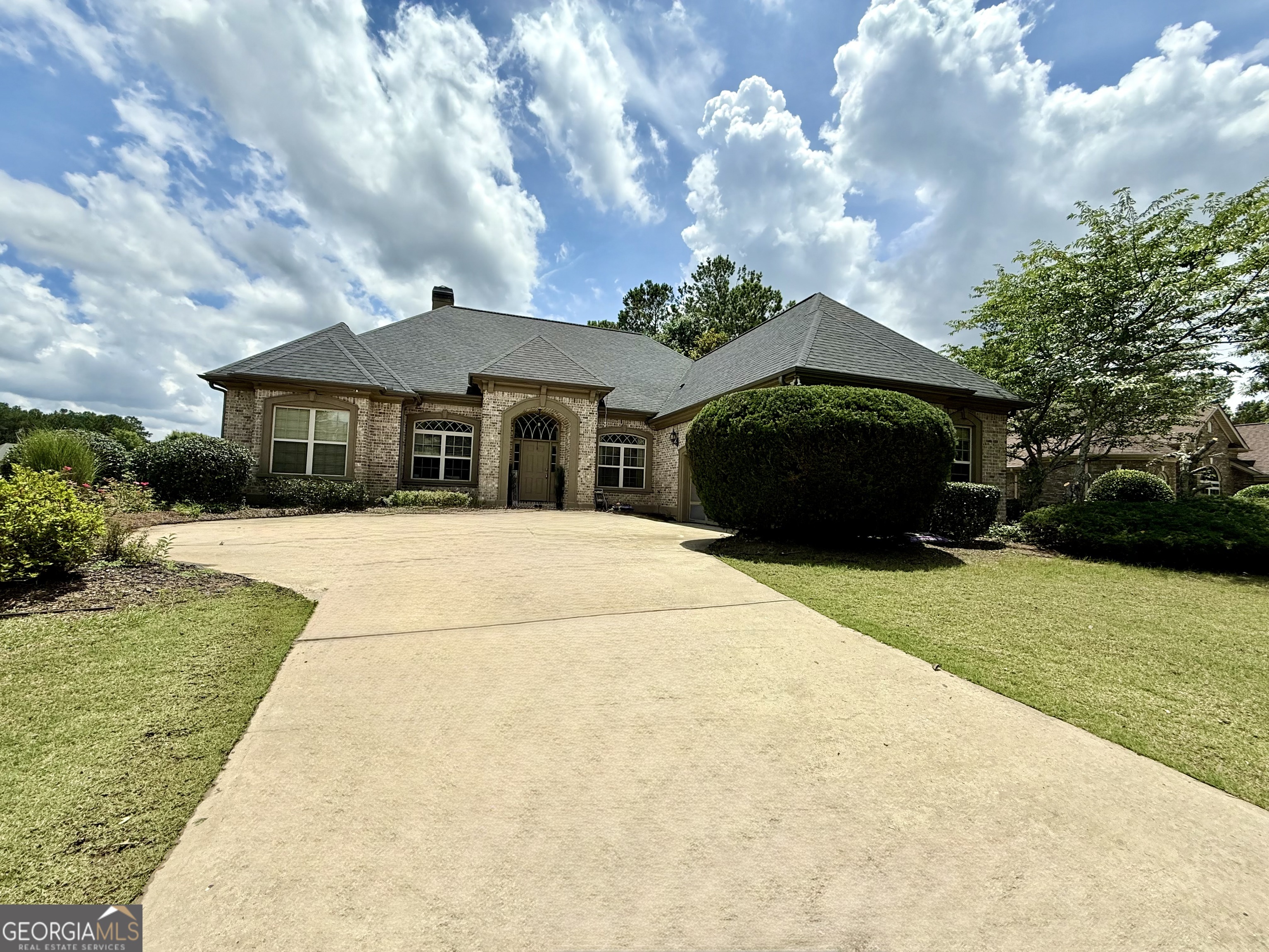 6409 Caledon CT