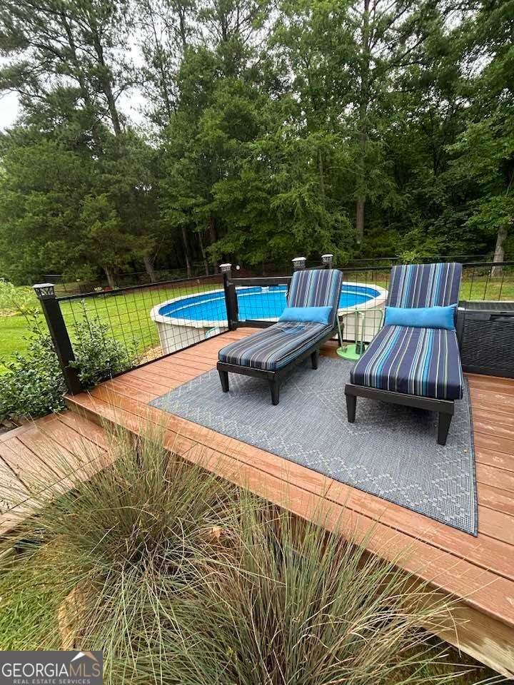 96 Live Oak CIR