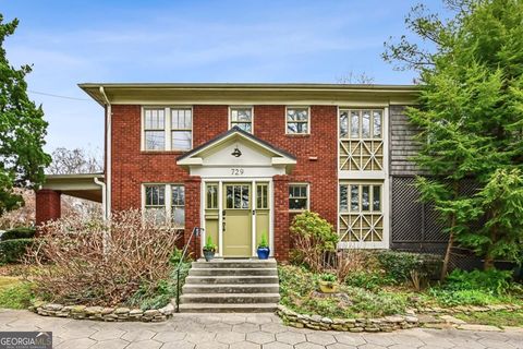 Photo of 729 Virginia Circle NE, Atlanta, GA 30306 (MLS # 10668384)