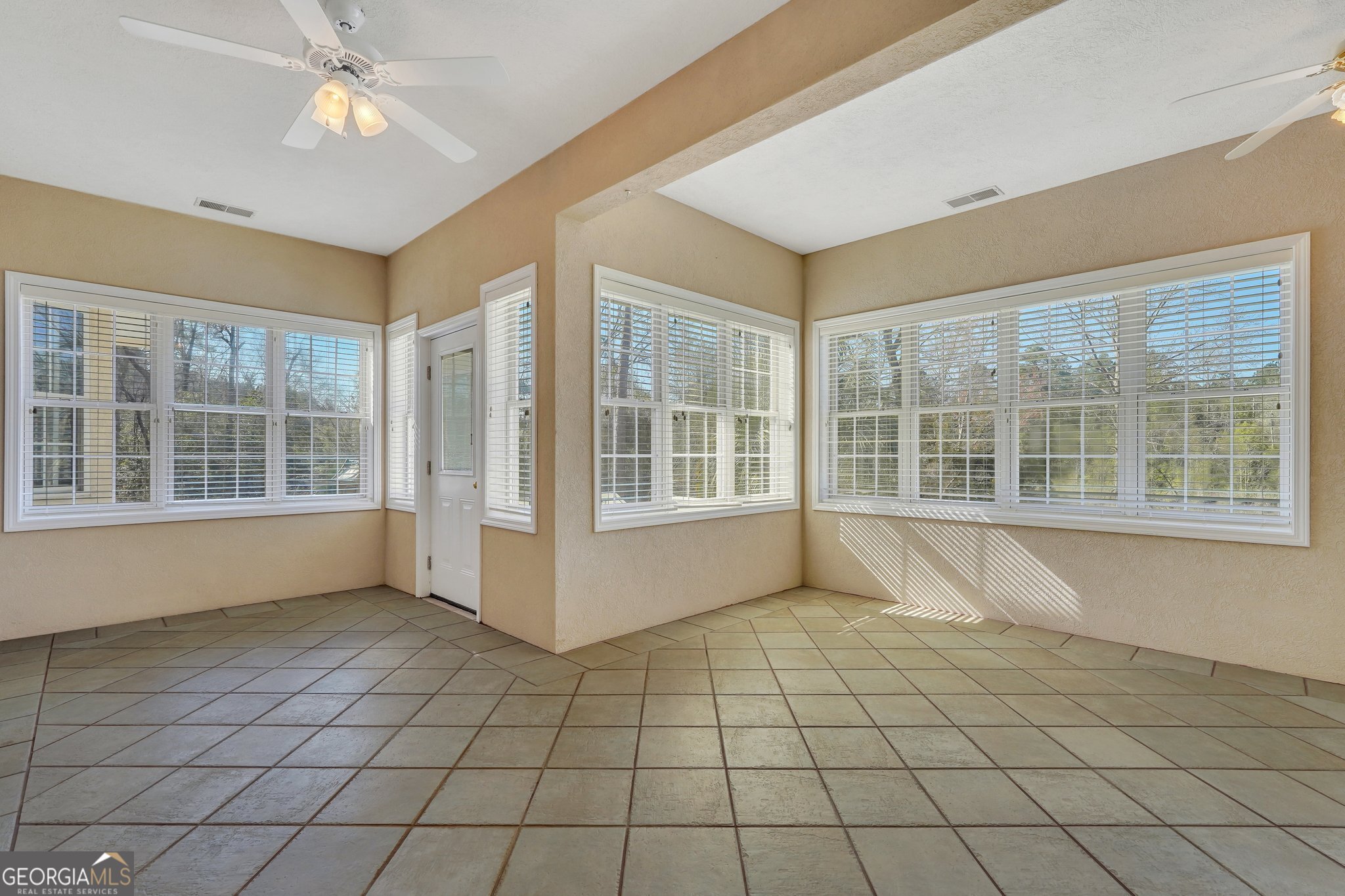 Statesboro, Georgia 30461, United States, 4 Bedrooms Bedrooms, ,3 BathroomsBathrooms,Residential,Active,87985