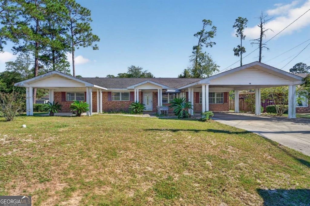 Photo of 2116 Screven Avenue, Waycross, GA 31501 (MLS # 10856072)