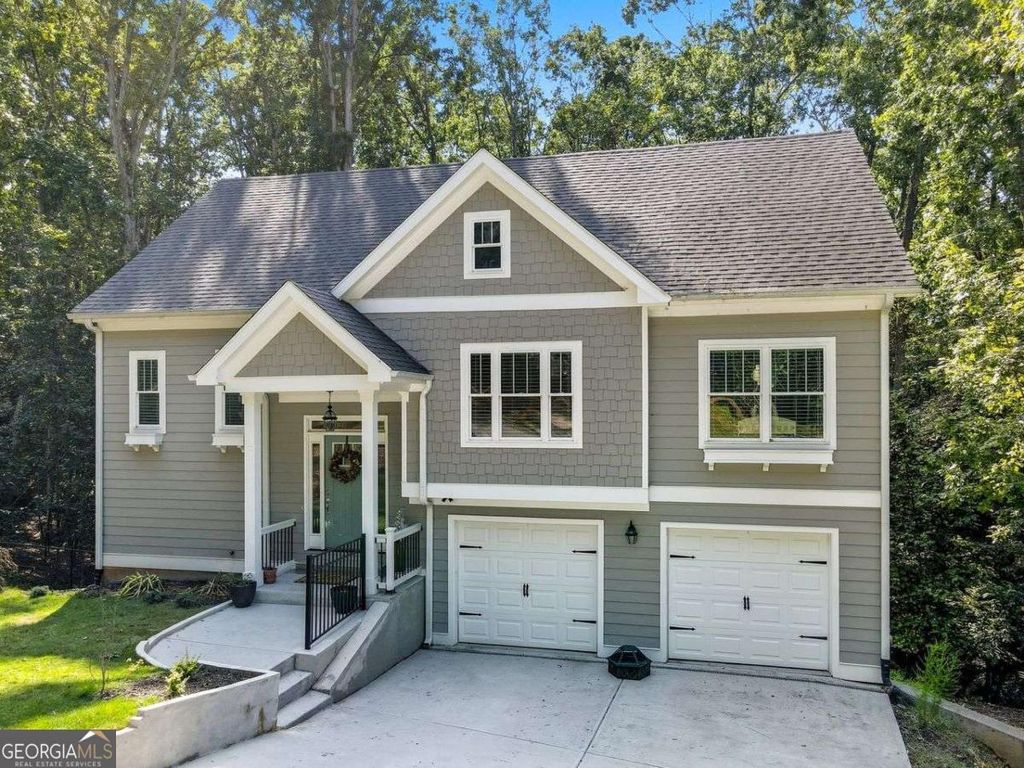 Photo of 3466 CROWN Drive, Gainesville, GA 30506 (MLS # 10706479)