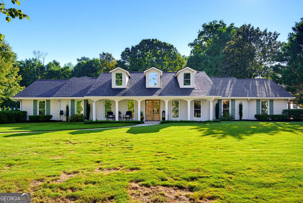 Photo of 12065 King Road, Roswell, GA 30075 (MLS # 10873404)
