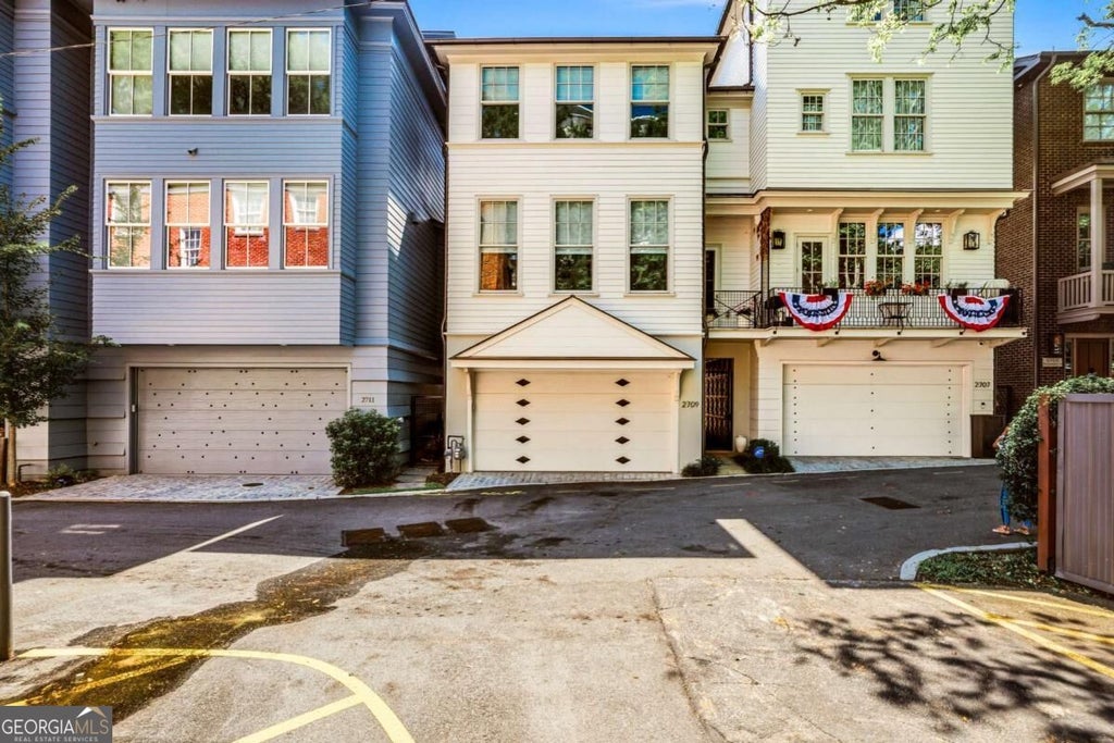 Photo of 2709 Southwell Street NE, Atlanta, GA 30305 (MLS # 10854310)