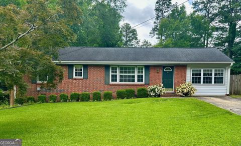 1468 Spruce DR SE Smyrna GA 30080