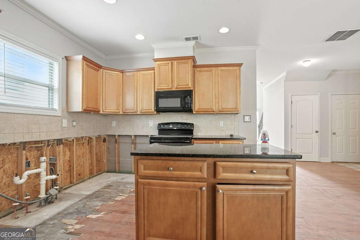 4295 Suwanee Mill DR