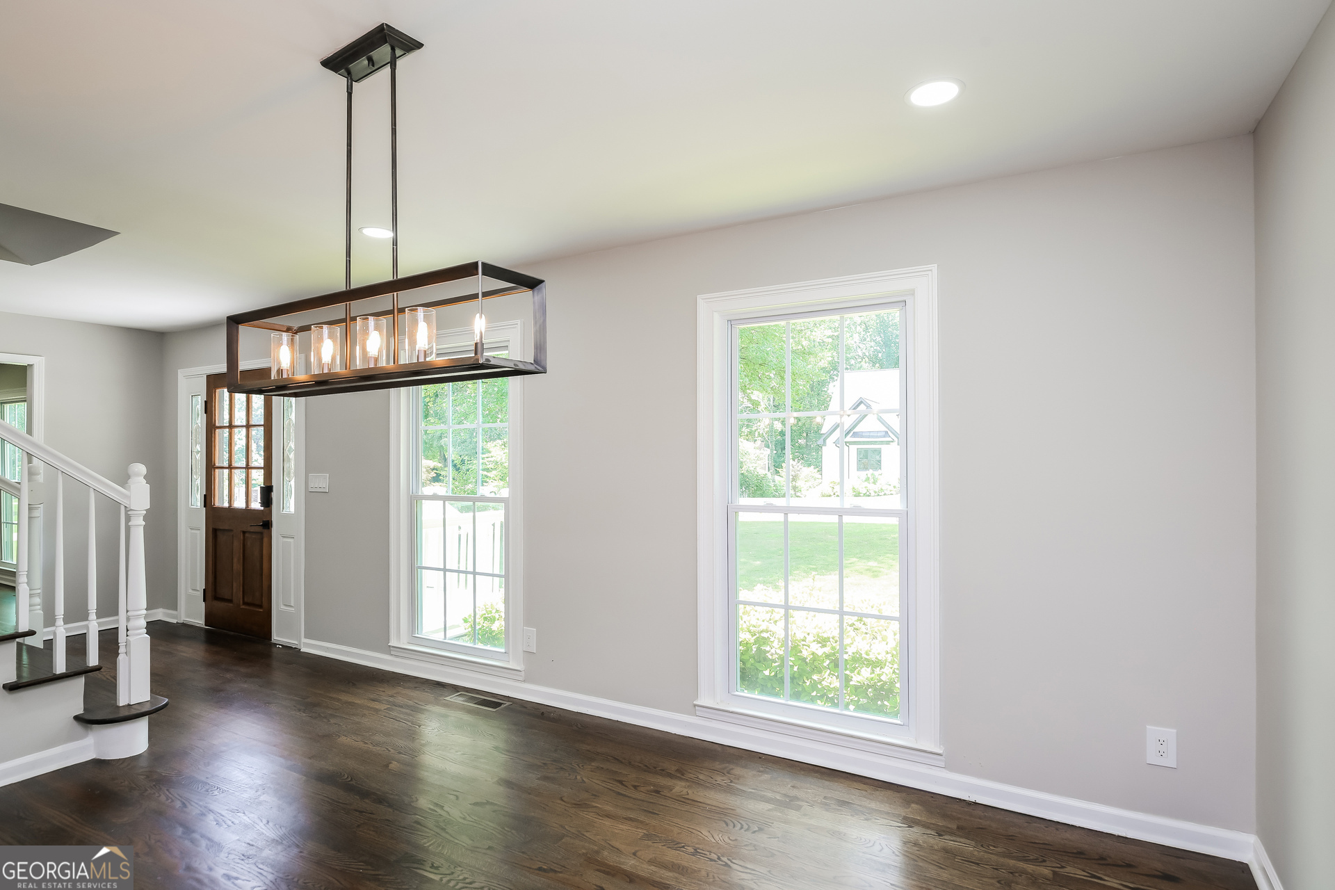 INDIAN HILLS - Residential Lease