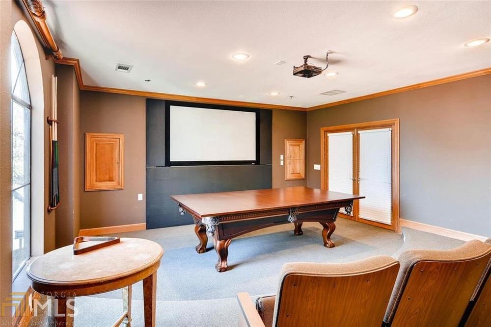 Peachtree Place - Residential Lease