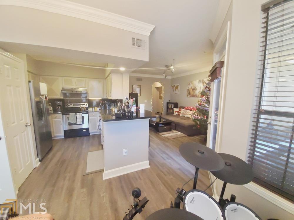 Peachtree Place - Residential Lease