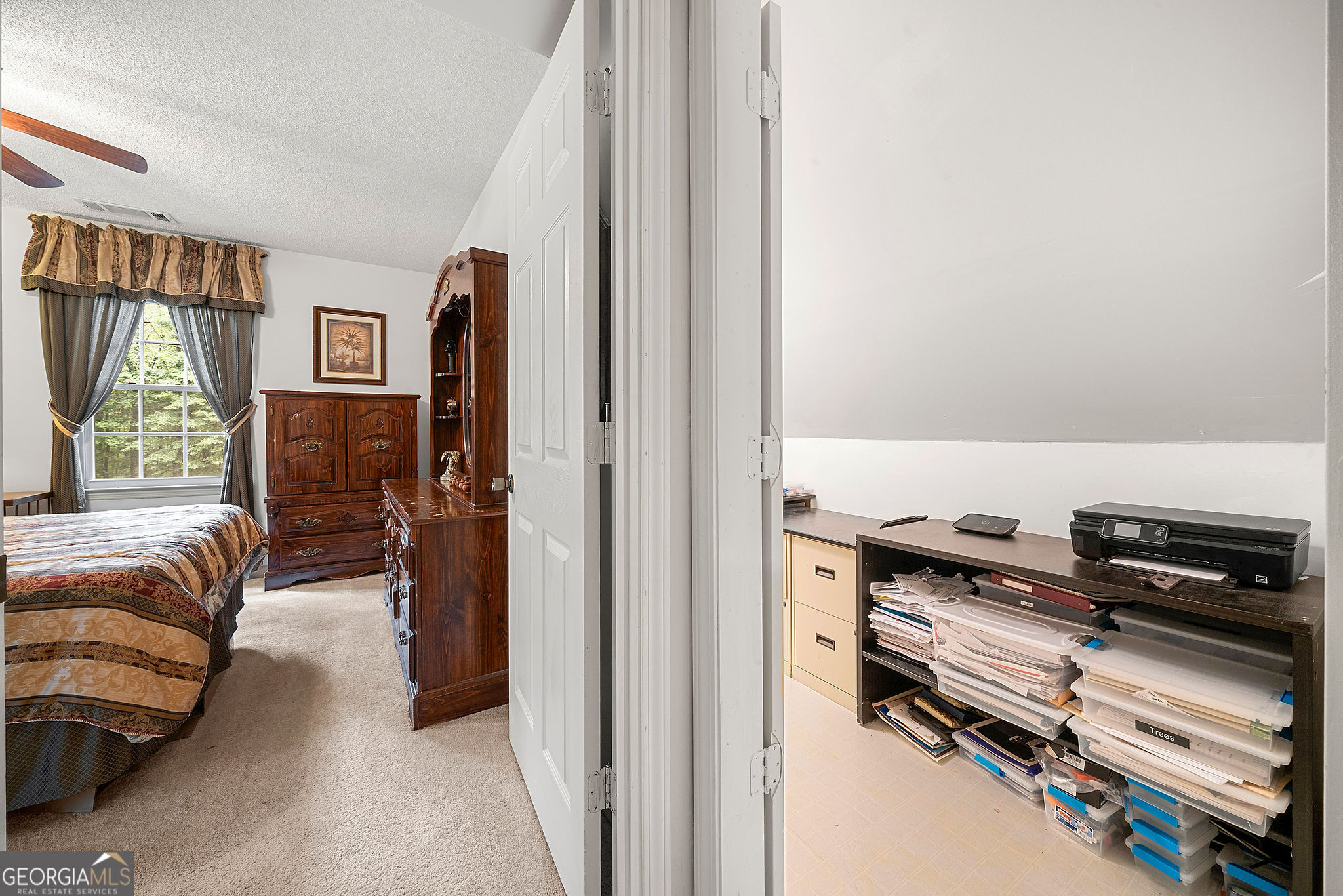 Newnan, Georgia 30265, United States, 5 Bedrooms Bedrooms, ,3 BathroomsBathrooms,Residential,Active,164632