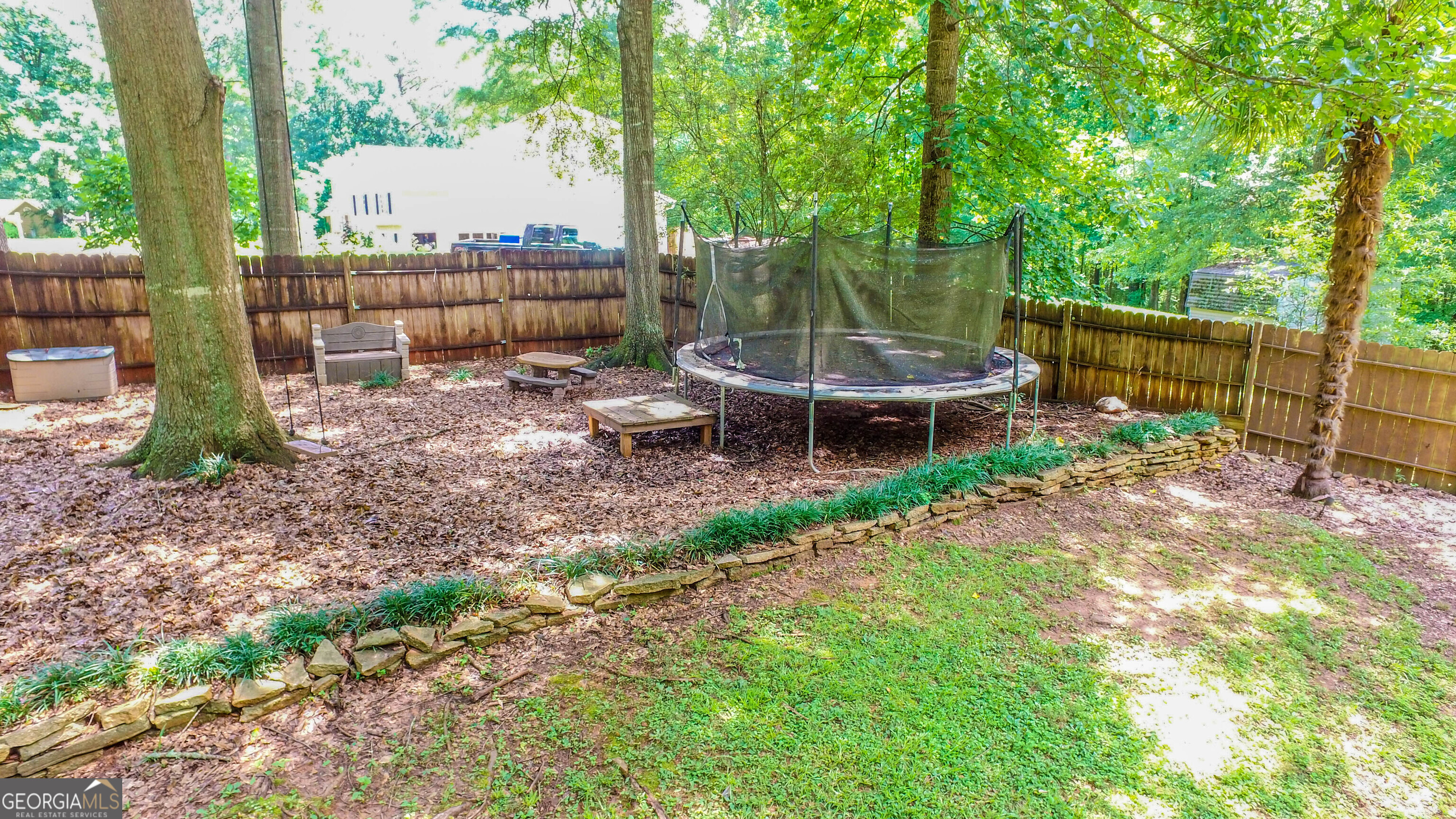 Newnan, Georgia 30265, United States, 5 Bedrooms Bedrooms, ,3 BathroomsBathrooms,Residential,Active,164632